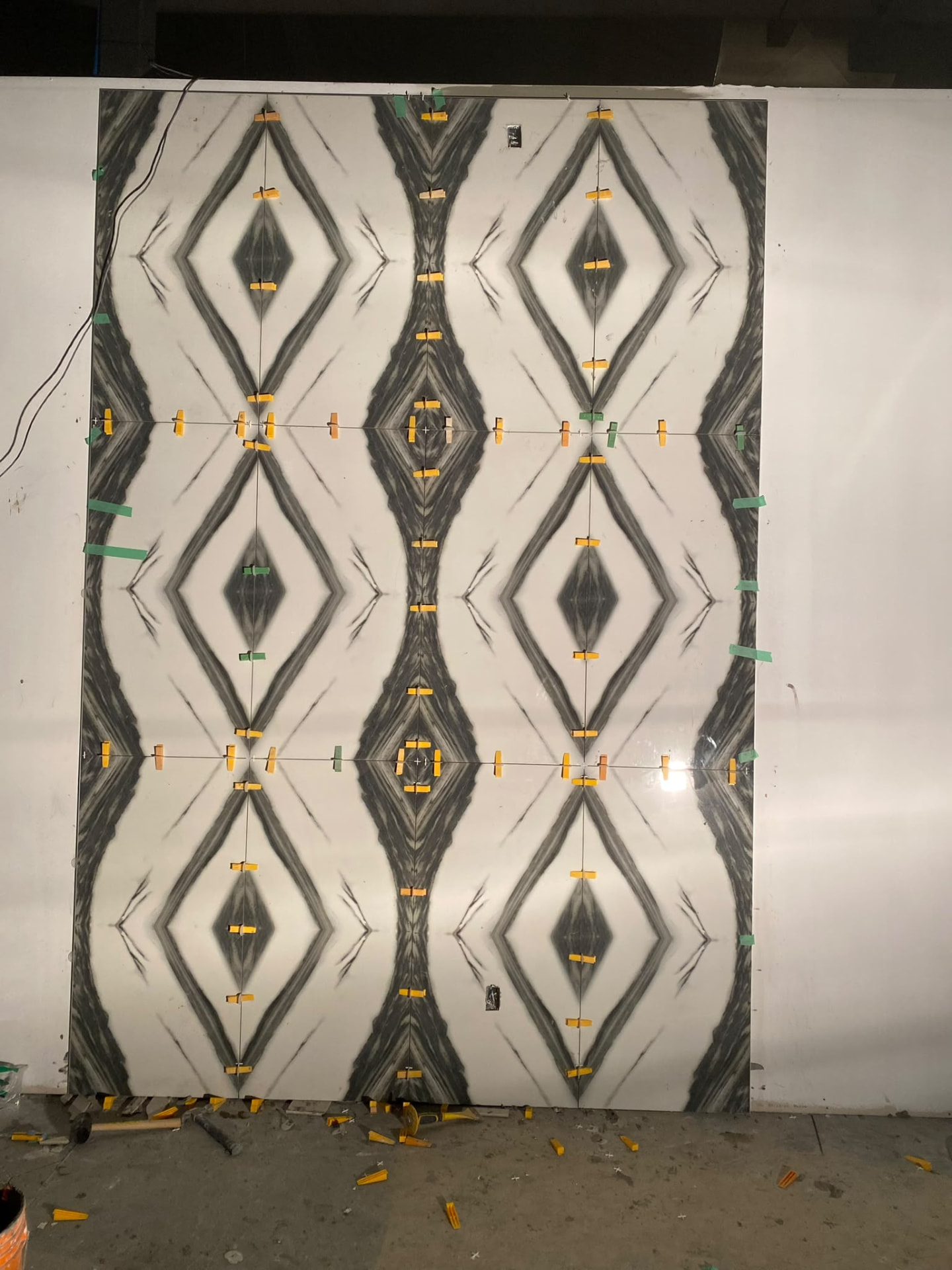 Decorative geometric tile feature wall
